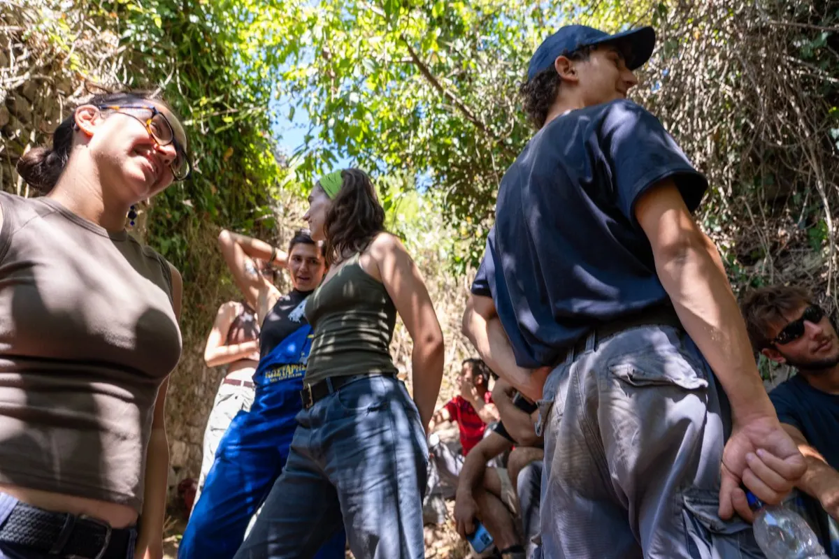 Participants at work together on site